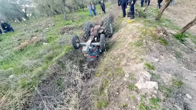 Manisa'da Traktör Devrildi, Sürücü Hayatını Kaybetti