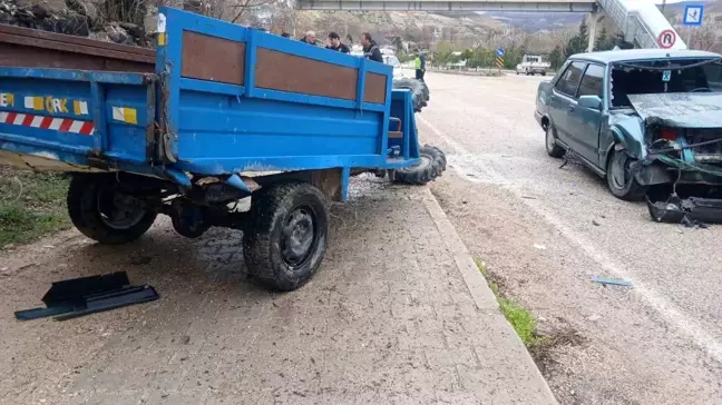 Sivas'ta Otomobil ile Çapa Motoru Çarpıştı: Bir Yaralı