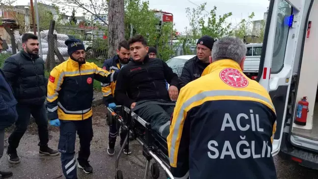Samsun'da Motosiklet ve Otomobil Çarpıştı, Bir Kişi Yaralandı