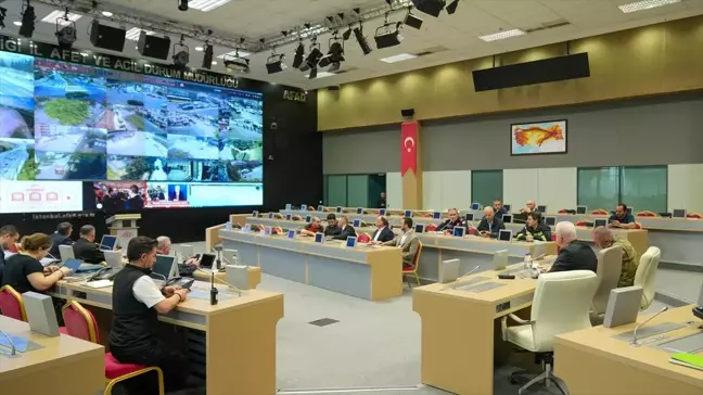 İstanbul'da Deprem Sonrası Kriz Masası Kuruldu
