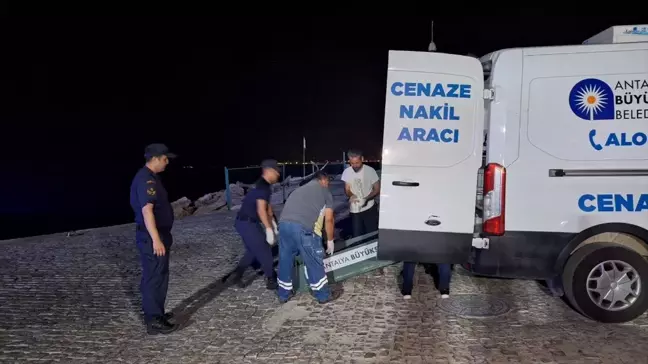 Antalya'da Falezlerden Düşen Kazakistan VATANDAŞI Hayatını Kaybetti