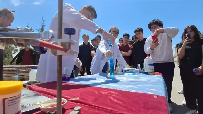 Beypazarı'ndaki Fen Lisesi Öğrencilerinin Bilişim Sergisi