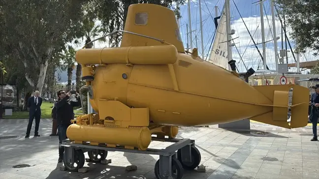 Bodrum'da 'Curiosus-2' Denizaltısı Sergilenmeye Başladı