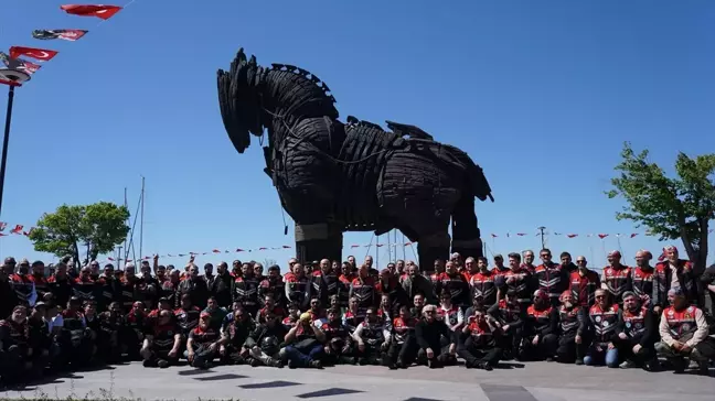 Fatih Sultan Mehmet'i anmak için yola çıkan motosikletliler Çanakkale'de buluştu