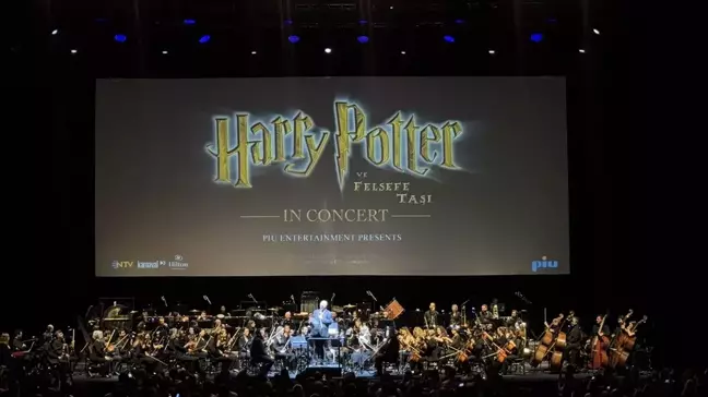 Harry Potter Filmi Canlı Orkestra Eşliğinde İzlendi