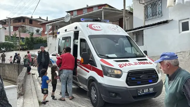 Kocaeli'de Elektrik Kontağından Yangın: Yabancı Uyruklu Kadın Yaralandı