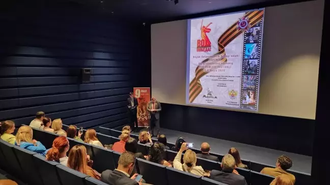 Rusya'nın İstanbul Başkonsolosluğu, Büyük Vatanseverlik Savaşı'nın 80. Yıl Dönümünü Film Festivaliyle Kutladı