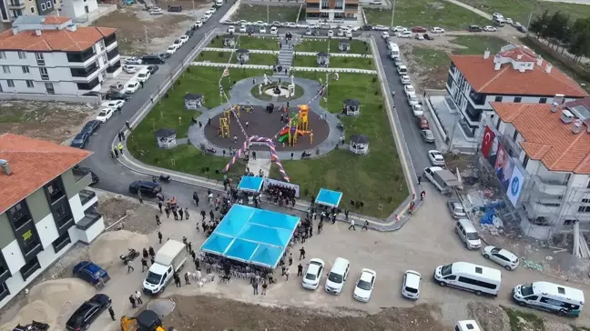 Çorum'da Şehit Müzik Öğretmeni İçin Müzik Temalı Park Açıldı