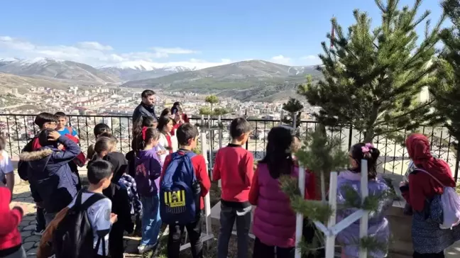 Şehitler Bayburt'ta dualarla anıldı