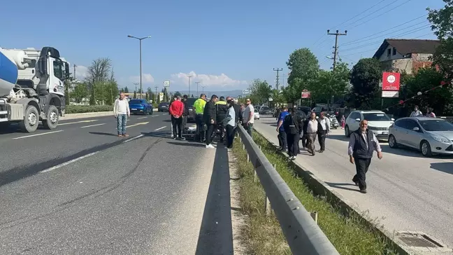 Düzce'de Moped ile Motosikletin Çarpıştığı Kaza: 2 Yaralı
