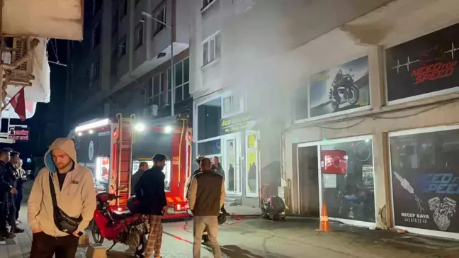 Tekirdağ Çorlu'da Tamircide Yangın Çıktı