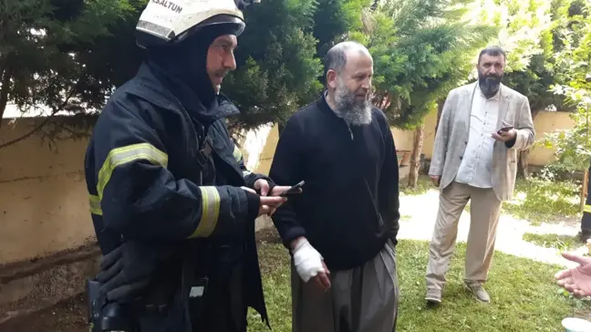 Körfez'de Çatıda Yangın: Ev Sahibi Yaralandı