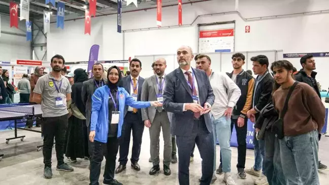 Bayburt Üniversitesi KUDAKAF'25'te Öğrencilere Gelecek Fırsatları Sunuyor