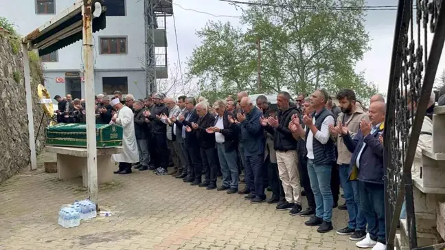 Rusya'da Elbruz Dağı'nda Hayatını Kaybeden Dr. Kazım Güler Toprağa Verildi