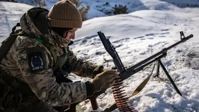 Putin, Ukrayna'da Geçici Ateşkes İlan Etti