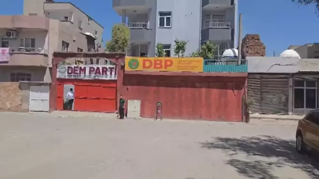 Cizre'de Parti Binasında Yangın Çıktı