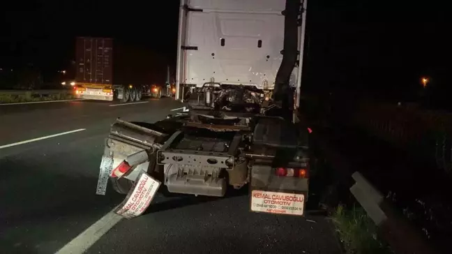 Düziçi'nde Ticari Araç ile Tır Çarpıştı: 4 Yaralı