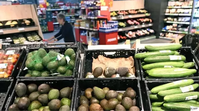 Almanya'da Enflasyon Düşüşte, Ekonomi İlk Çeyrekte Büyüdü
