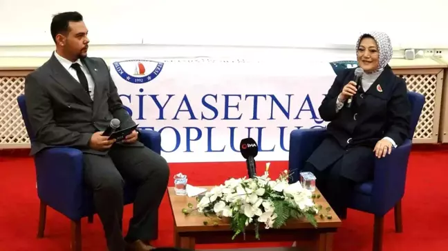 Kütahya Dumlupınar Üniversitesi'nde 'Siyasette Kadın' Paneli Düzenlendi