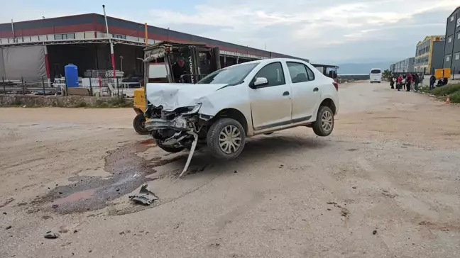 Bursa'da Trafik Kazası: 4 Yaralı