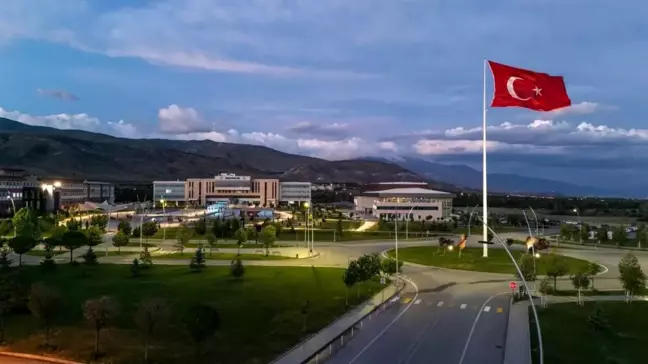 Erzincan Binali Yıldırım Üniversitesi, Asya'nın En İyi Üniversiteleri Arasına Girdi