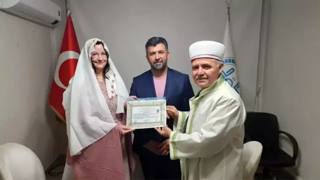 Alman Hemşire Köyceğiz'de Müslüman Oldu