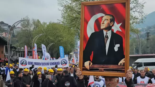 Zonguldak'ta 1 Mayıs Yürüyüşü: Madenciler ve Emekliler Bir Araya Geldi