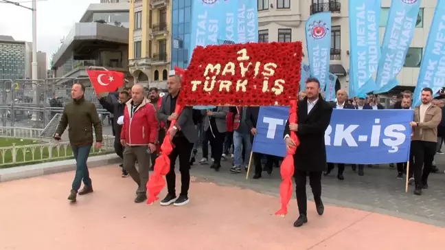 Taksim'de 1 Mayıs Emek ve Dayanışma Günü Kutlandı