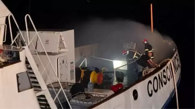 Gazze'ye Yardım Götüren Tekne SİHA Saldırısına Uğradı