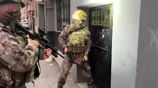 Adana'da Tetikçiler Özel Harekat Operasyonuyla Yakalandı