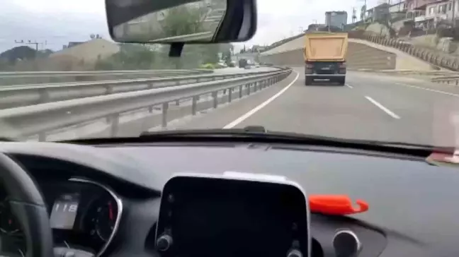 Sakarya'da Hız Limiti İhlali Yapan Kamyona 12 Bin Lira Cezası