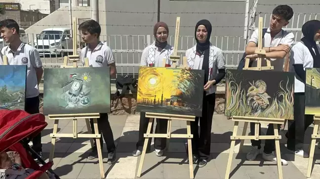 Şırnak'ta Lise Öğrencilerinin Gazze'ye Dikkat Çeken Resim Sergisi