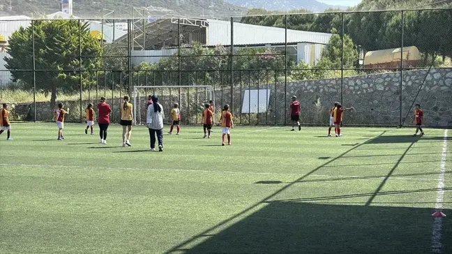 Bodrum'da Anneler Günü'nde Futbol Keyfi