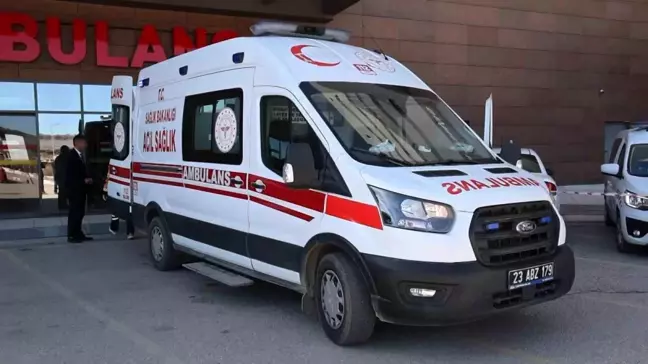 Elazığ'da Sütlü Kahve Zehirlenmesi: 4 Kişi Hastaneye Kaldırıldı