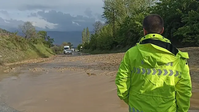 Kastamonu’da Sel Felaketi: Kara Yolu Ulaşıma Kapandı