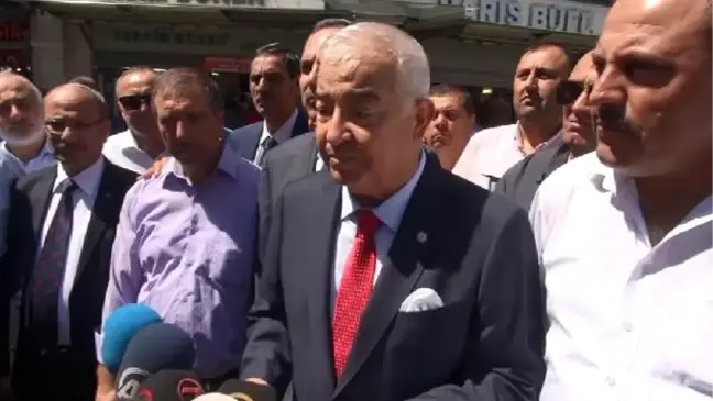 İstiklal Caddesi'nde Mağazalara