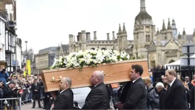 Stephen Hawking İçin Cambridge'de Cenaze Töreni