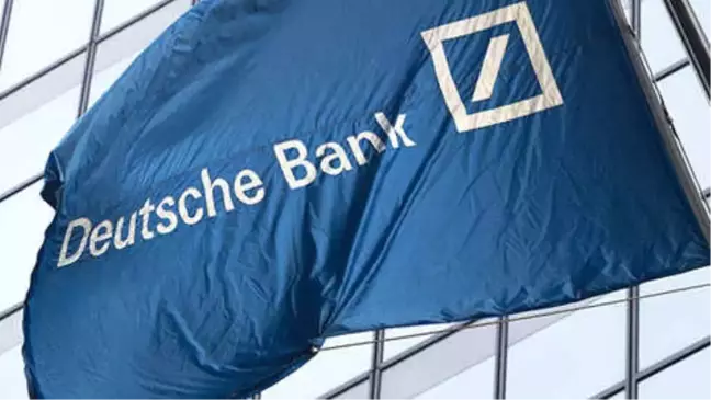 S&p, Deutsche Bank'ın Notunu Düşürdü
