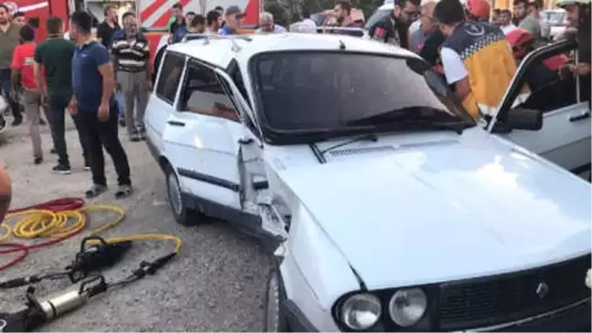 Düzce'de İki Otomobil Çarpıştı: 4 Yaralı