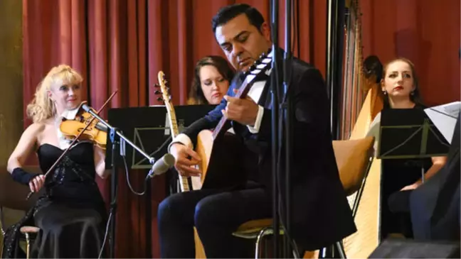Yunus Emre, Mozart, Aşık Veysel, Shostakovich, Neşet Ertaş... Eserleri Viyana'da Aynı Konserde...
