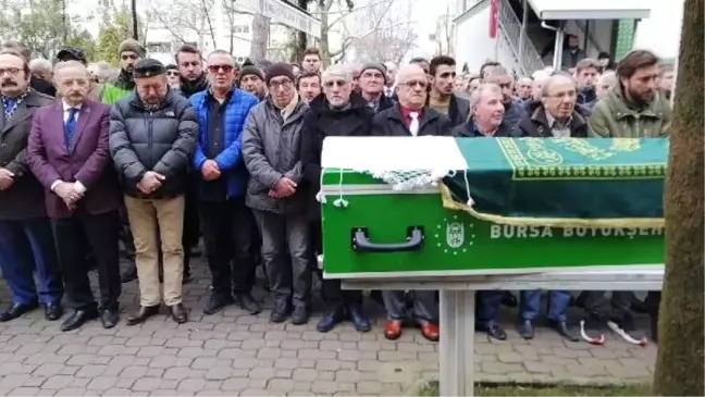 Ünlü Oyuncu Erkan Can'ın Ağabeyi Son Yolculuğuna Uğurlandı