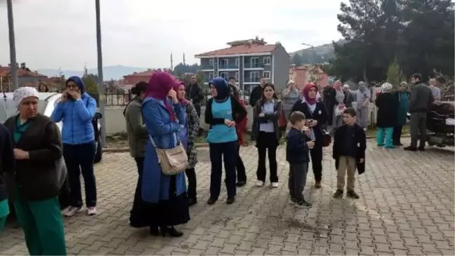 Denizli'de 5.5 Büyüklüğünde Deprem (3)