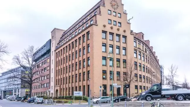 Berlin İnternational University İş Gücünü Beyin Gücüne Dönüştürdü!