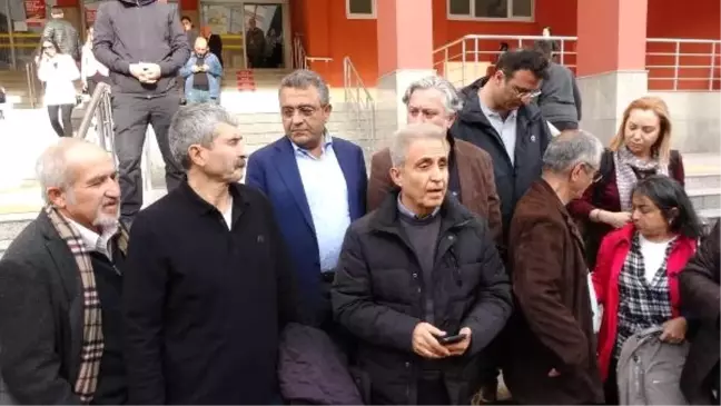 Cumhuriyet Gazetesi Eski Çalışanları Cezaevine Girdi