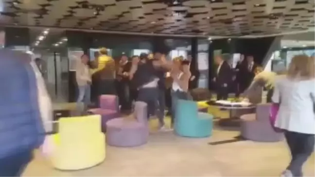 Üniversiteyi Basan Eski Mütevelli Heyeti Başkanı ve Beraberindekilere Gözaltı