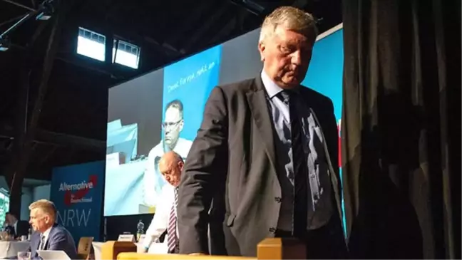 AfD'de kavga! 9 kişiyle birlikte istifa etti