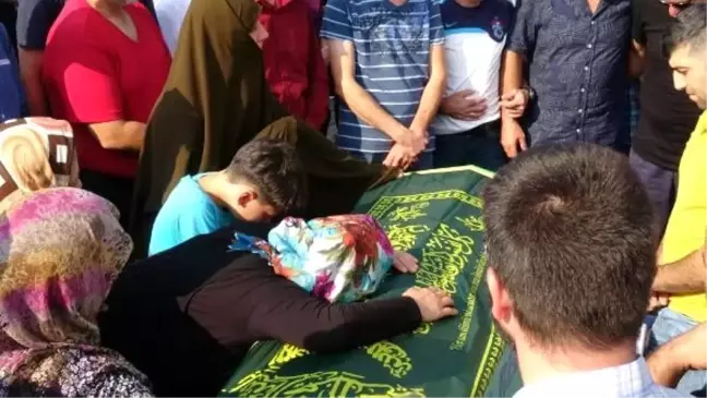 Sapanca Gölü'nde kaybolan Eren'in cansız bedeni bulundu (2)