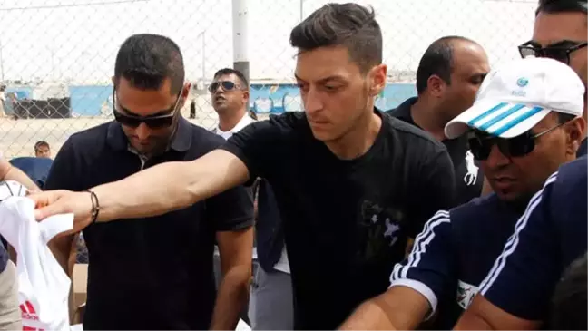 Cocu'nun hamlesi sonrası Mesut Özil sürprizi! Domino etkisiyle...