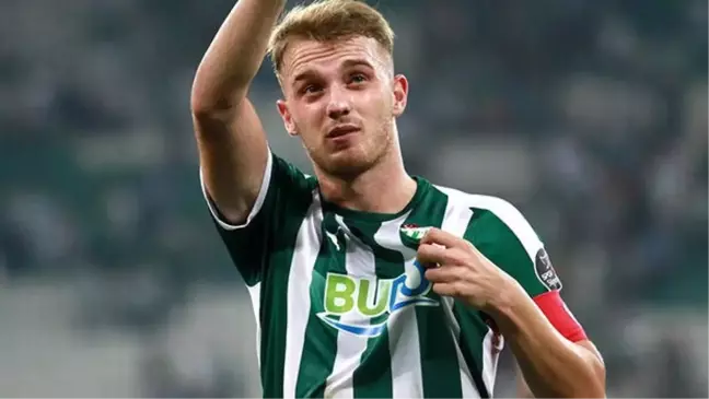 Ertuğrul Ersoy, Bursaspor'un yeni sezon kadrosunda yok!
