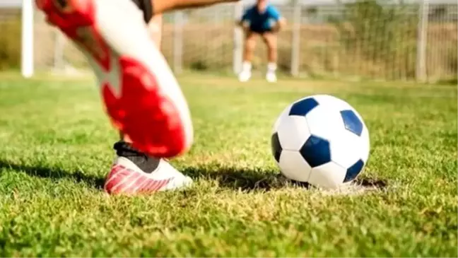 Futbolda haftanın programı! 4 ligde nefes kesen maçlar...
